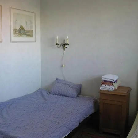 Private In Tallin, Pelguranna A Lejlighed